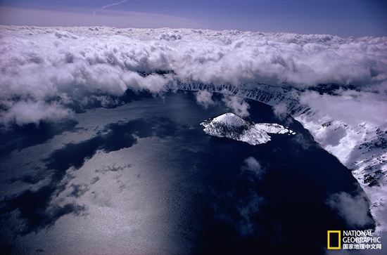 火山口湖國家公園，俄勒岡州攝影：Sam Abell，國家地理創(chuàng)意版