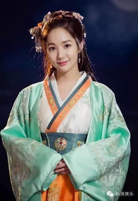 允兒招架不住古裝？韓國女星古裝LOOK一覽 誰贏了？