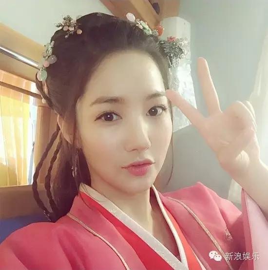 允兒招架不住古裝？韓國女星古裝LOOK一覽 誰贏了？