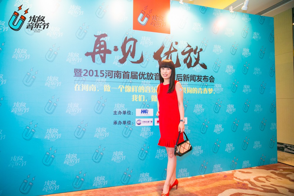 美女主播佳音！