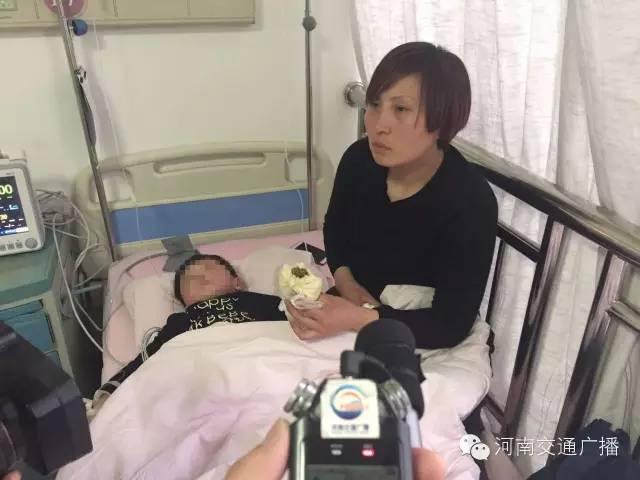 小浩天的母親通過河南交通廣播向所有幫助他們的人表達(dá)了感謝！