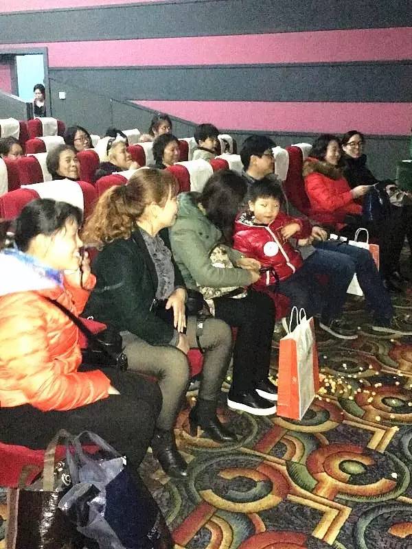 節(jié)日總是開心的，媽媽寶寶永遠是諸女神心中最愛！