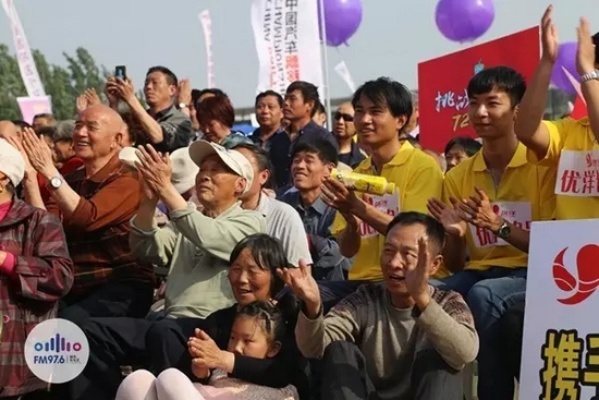 看你們的表情就知道，你們?cè)谙?，再?lái)一段！