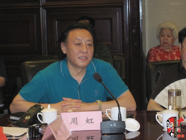 河南省音樂家協(xié)會主席、著名作曲家周虹