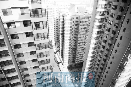 今年鄭州在商品房小區(qū)、經(jīng)適房小區(qū)內(nèi)配建的公租房，將面向社會(huì)輪候供應(yīng) 楊東華/攝