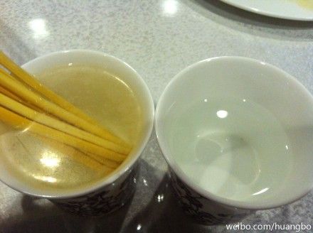 圖片來(lái)自黃渤、河北李虎微博