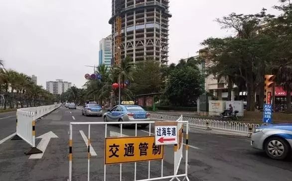 一家五口滯留?？?天 港口附近方便面都買不到