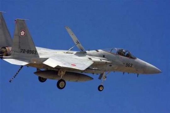 資料圖：日本自衛(wèi)隊F-15戰(zhàn)斗機。