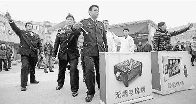 “小品執(zhí)法”。