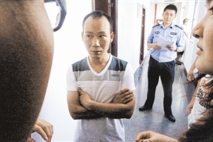 家屬沉默悲痛，不愿提起更多。