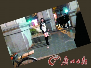 黑衣女掙脫跑掉。