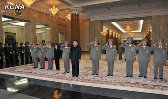 金正恩來(lái)到錦繡山太陽(yáng)宮。圖片來(lái)源：朝中社