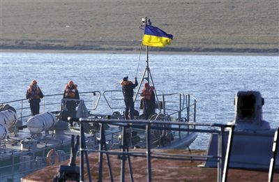 當?shù)貢r間2014年3月21日，克里米亞塞瓦斯托波爾，烏克蘭海軍登陸艦。