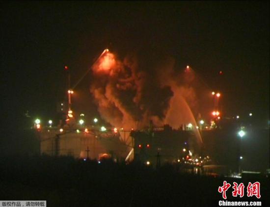 資料圖：2011年12月29日晚間，俄羅斯摩爾曼斯克州一艘名為“葉卡捷琳堡”號的核潛艇起火。