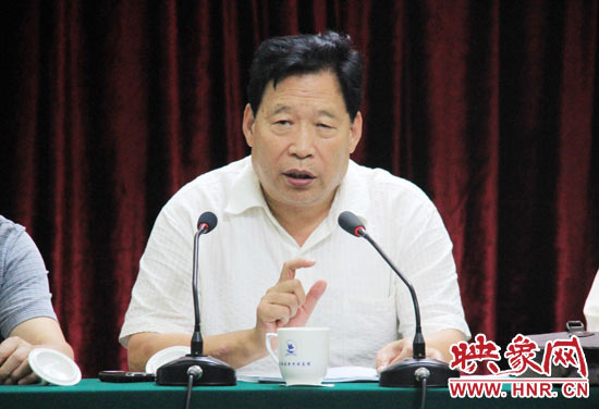 河南省愛心基金會理事長張世軍講話。