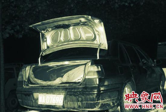 圖為改裝后的轎車，專門用于儲(chǔ)油