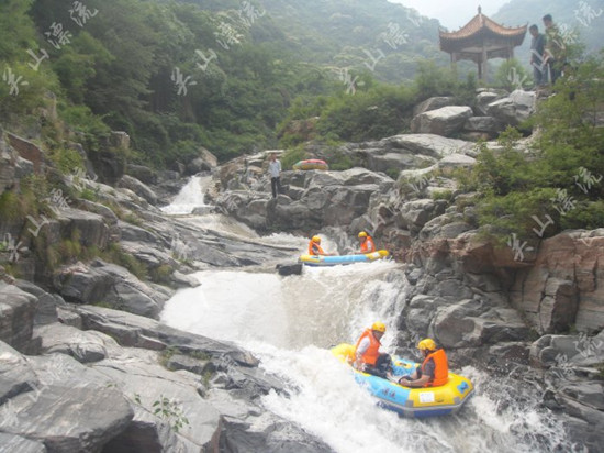 夏天親水游 關(guān)山漂流五一開(kāi)漂