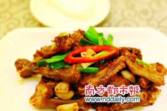 低，是實(shí)惠也是風(fēng)格俗 是喜劇也是味道