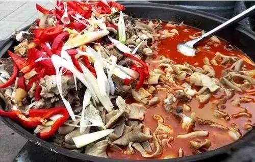 新疆奇葩”黑暗料理“ 你吃過嘛？