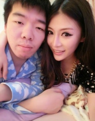 吉星鵬與祁可欣合影。