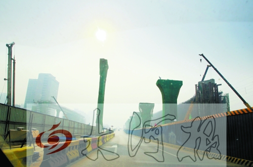 　三環(huán)大“項(xiàng)圈”，西、北兩段預(yù)計(jì)年底通車