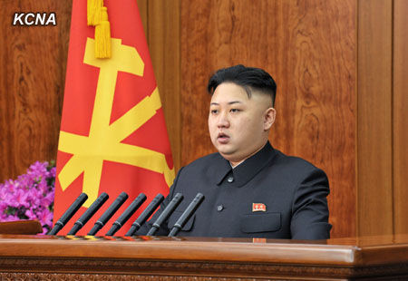 據(jù)朝中社報道，朝鮮最高領(lǐng)導(dǎo)人金正恩1日發(fā)表2013年新年賀詞。