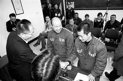 3月26日，浙江高院依法對張輝、張高平強(qiáng)奸再審案公開宣判，撤銷原審判決，宣告張輝、張高平無罪。2004年，他們被法院認(rèn)定犯強(qiáng)奸罪判處重刑。