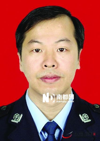 南城公安分局副局長(zhǎng)孔逸鴻。
