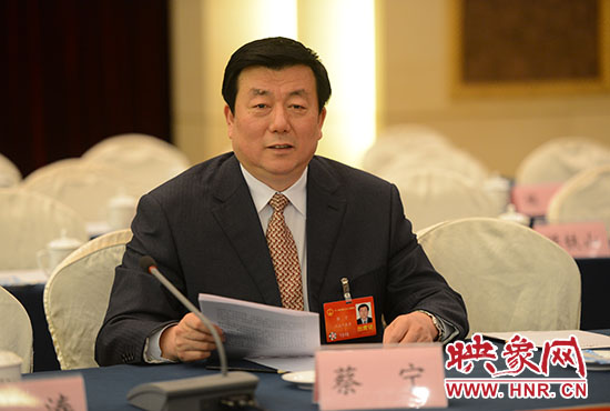 全國人大代表、河南省人民檢察院檢察長蔡寧