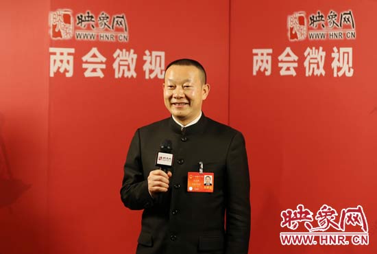 全國人大代表劉文新接受映象網(wǎng)“兩會微視”訪談。