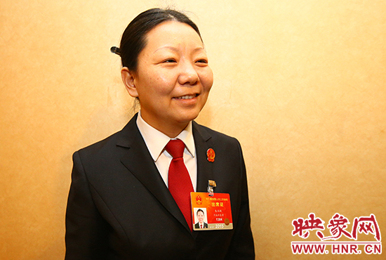 全國(guó)人大代表、河南省寶豐縣人民法院副院長(zhǎng)、鬧店鎮(zhèn)法庭庭長(zhǎng)朱正栩