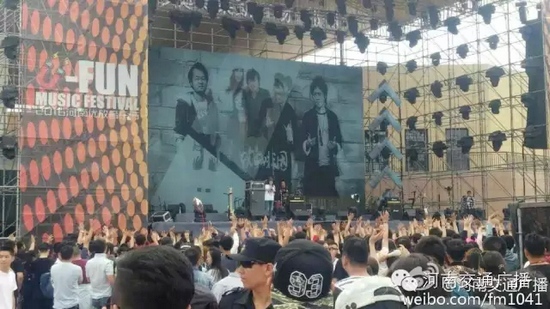 河南交通廣播主持人佳音、彎彎、朱浩都登上了優(yōu)放舞臺，優(yōu)放，交廣在這里！