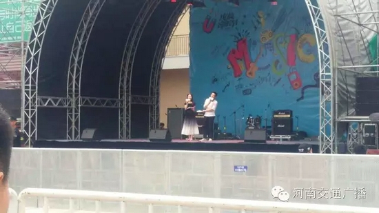河南交通廣播主持人佳音、彎彎、朱浩都登上了優(yōu)放舞臺，優(yōu)放，交廣在這里！