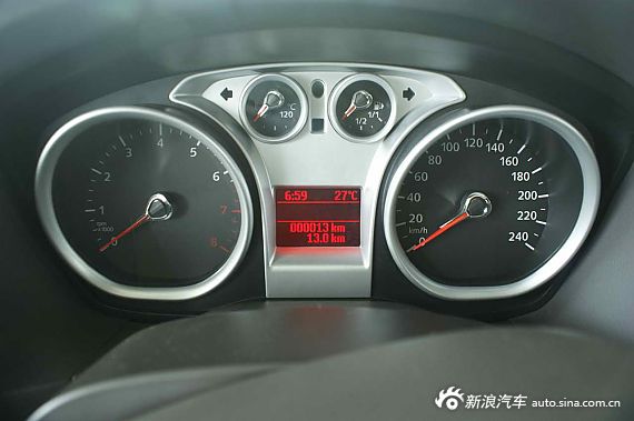 　?？怂箖蓭?jīng)典1.8MT 時(shí)尚型