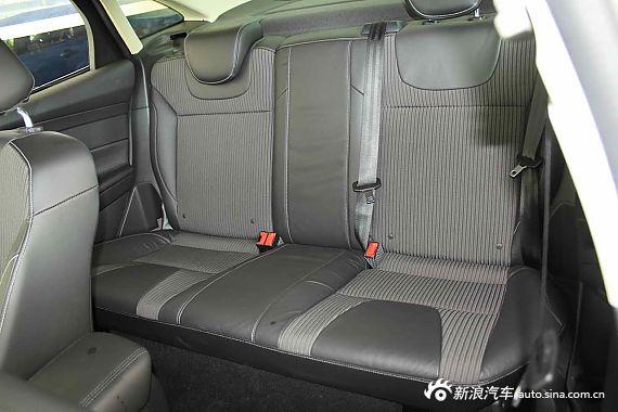 　?？怂箖蓭?jīng)典1.8MT 時(shí)尚型