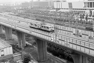 開城鐵建成通車之后，將開行時速200公里的動車組，屆時，鄭州到開封的用時將縮短為19分鐘