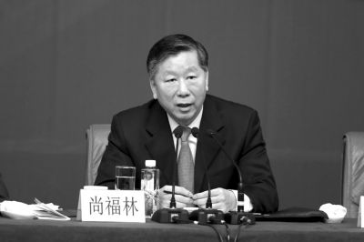 銀監(jiān)會主席尚福林。記者王海欣攝