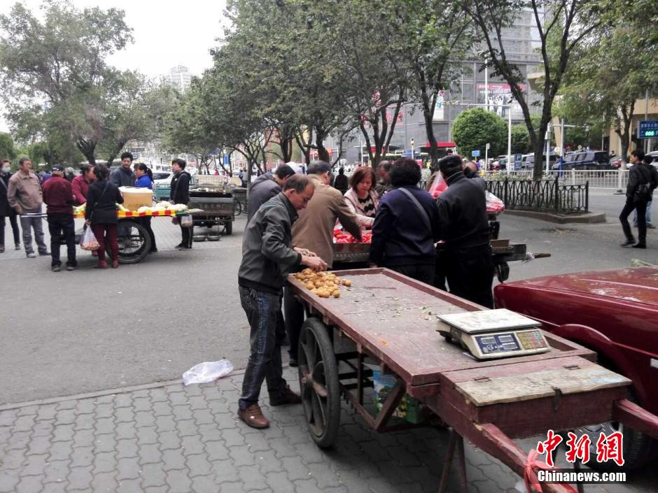 自治區(qū)和烏魯木齊市有關(guān)部門迅速處置，傷員已全部送往醫(yī)院救治。