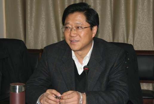 銅陵市委召開全市領(lǐng)導(dǎo)干部會議宣布安徽省委決定，提名銅陵市委副書記倪玉平為銅陵市人民政府市長候選人。
