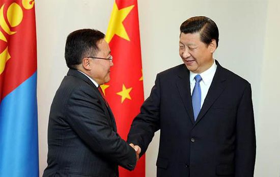 去年9月12日，國家主席習(xí)近平在比什凱克會見蒙古國總統(tǒng)額勒貝格道爾吉。 新華社記者謝環(huán)馳攝