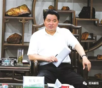 對于商人、老板的“雅贈”，倪發(fā)科從不拒絕