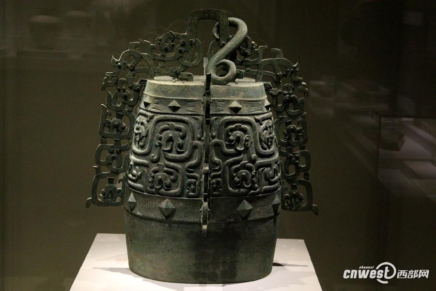 天水出土的青銅重器秦子镈。