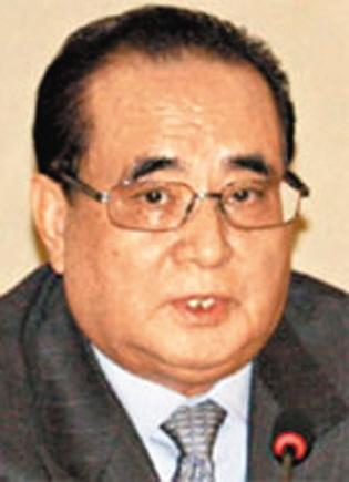 李秀勇曾照料金正恩兄妹。