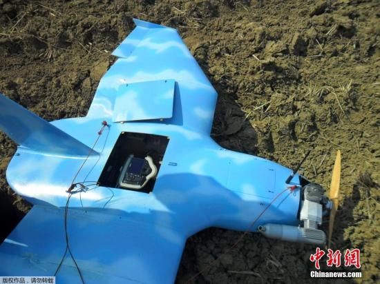 圖為3月31日，一架無人機(jī)在韓國(guó)西部海域的白翎島墜毀。