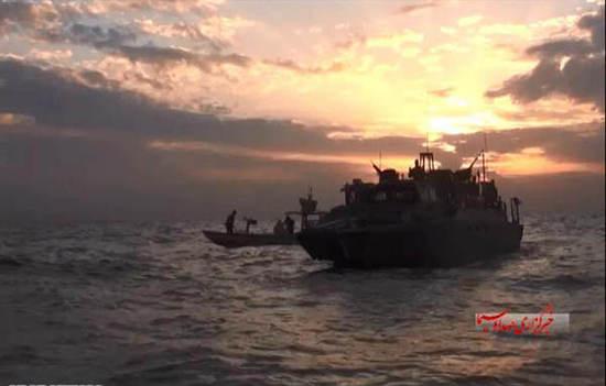 圖為被伊朗俘獲美軍艦艇。