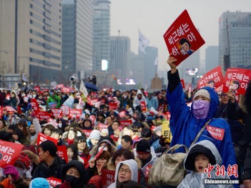 11月26日，韓國爆發(fā)“親信干政”事件后第五輪大規(guī)模集會。