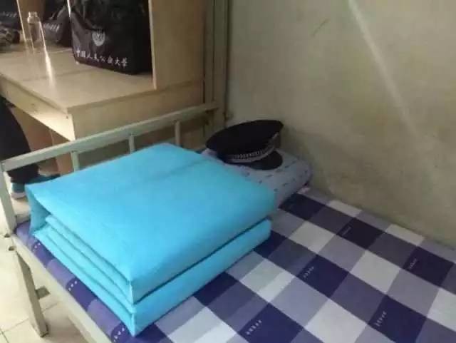 這個(gè)學(xué)校的男生宿舍火了！女同學(xué)都喊著要嫁