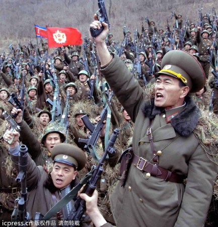 　朝鮮人民軍士兵戰(zhàn)意高昂。