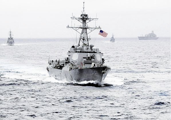 美軍艦非法進(jìn)入中國海域為哪般？