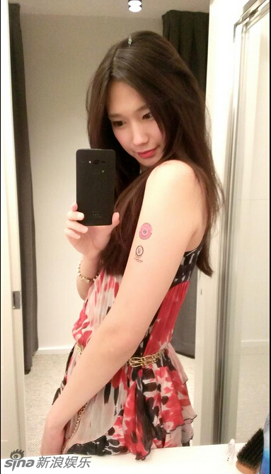 有顏有胸！日本變性美女性感迷人走紅網(wǎng)絡